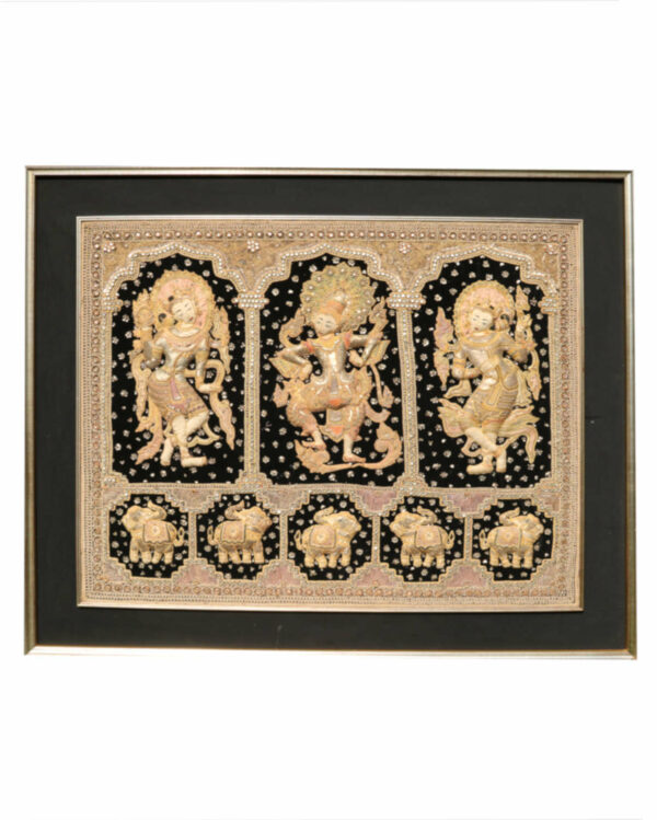 QUADRO IN BASSORILIEVO  BIRMANO CON CORNICE IN LEGNO