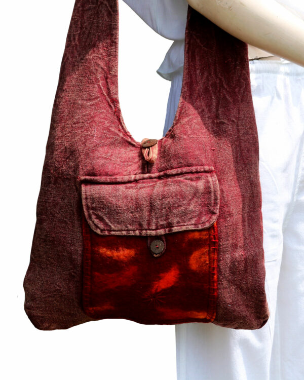 BORSA IN COTONE PESANTE STONED WASHED E INSERTO IN LANA COTTA