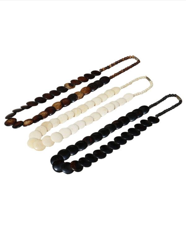 COLLANA GIROCOLLO IN OSSO O CORNO SMARTIES PERLE PIATTE