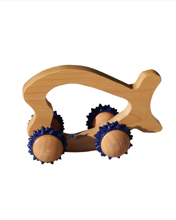 MASSAGGIATORE IN LEGNO NATURALE CON ROTELLE