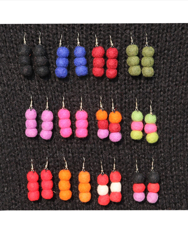 ORECCHINI IN LANA COTTA 3 PALLINE PICCOLE