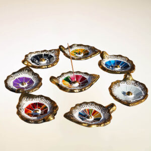 PORTAINCENSI IN TERRACOTTA CON SPECCHIETTI A GOCCIA