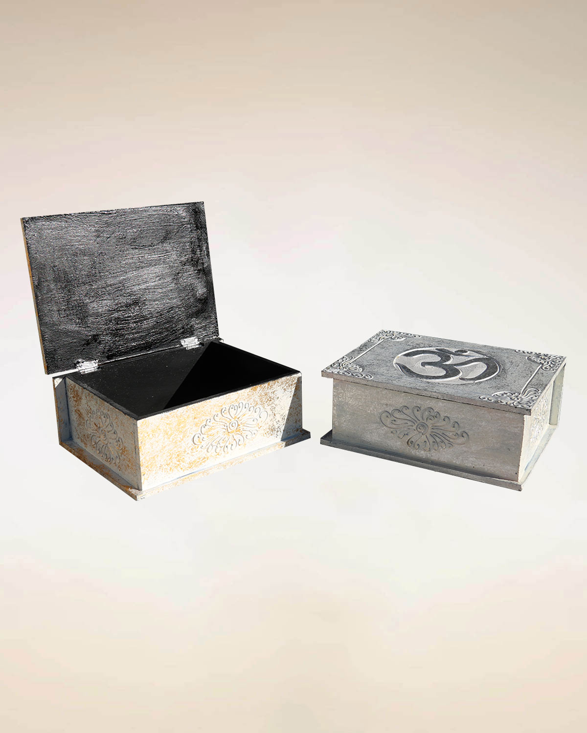 7065_2 SCATOLA COFANETTO CON OM ORO O ARGENTO ( CM 24 X 15 )