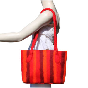 BORSA RETTANGOLARE A RIGHE IN LANA COTTA