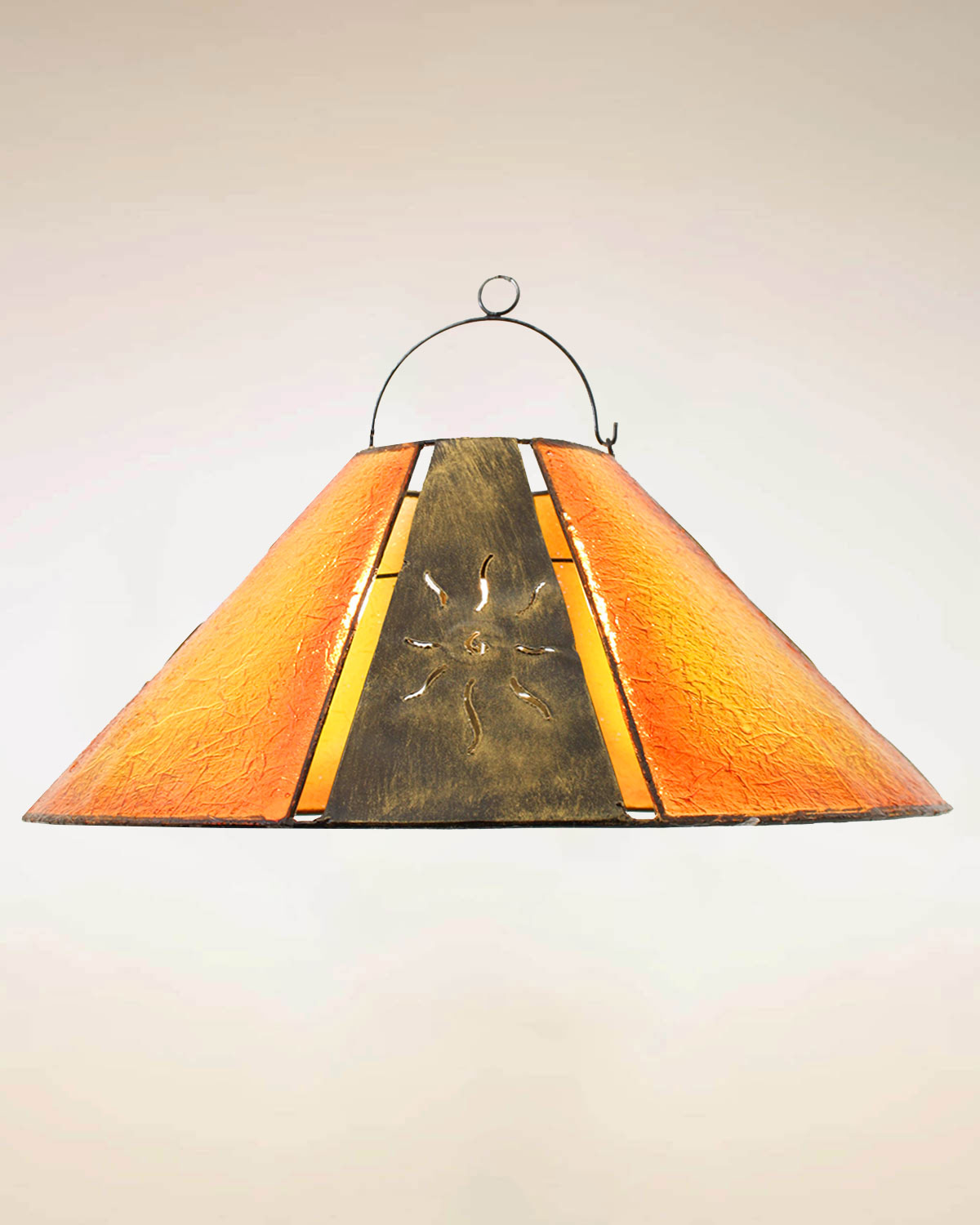 4046_1 LAMPADARIO IN FIBRA DI VETRO E FERRO A SPICCHI VERTICALI CM 50