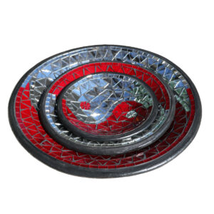 VASSOI CON MOSAICO DI SPECCHIETTI TAO ROTONDI ROSSI ( CM 20-27-36)