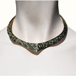 COLLARE RIGIDO IN OTTONE SAGOMATO DECORATO ARGENTATO E DORATO